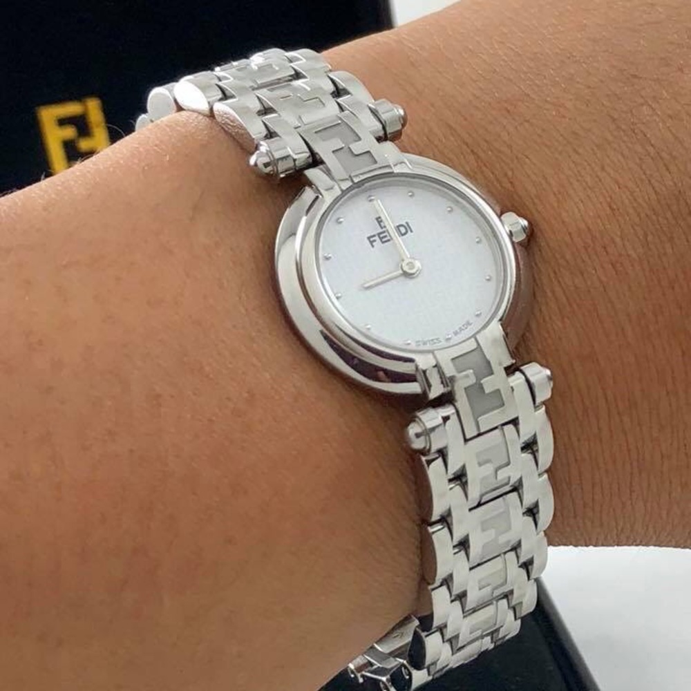 Watch - Picture 5 of 6